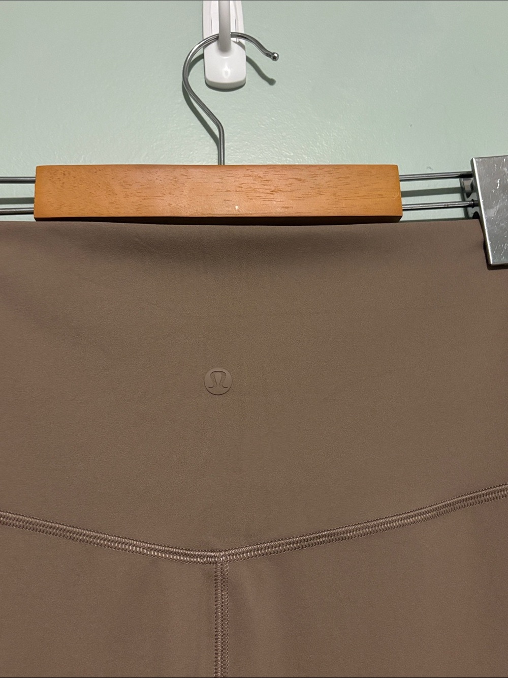 Lululemon Nulu Slim Fit Midi Skirt in Taupe (Size 12) - Picture 4 of 5